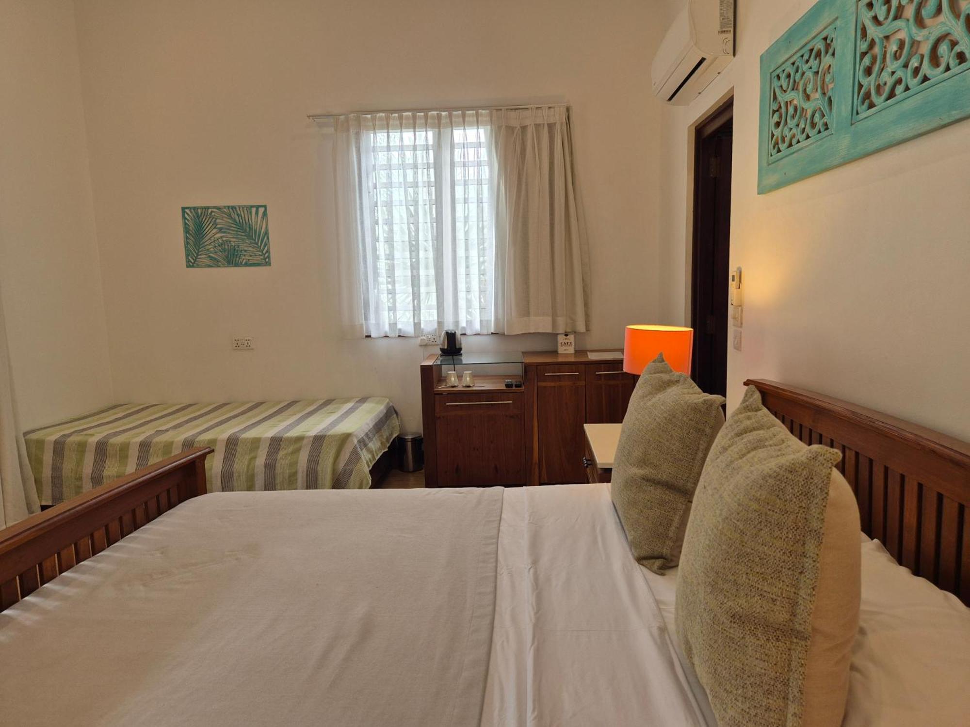 Shanti Ghar Guest House Tamarin Exterior foto