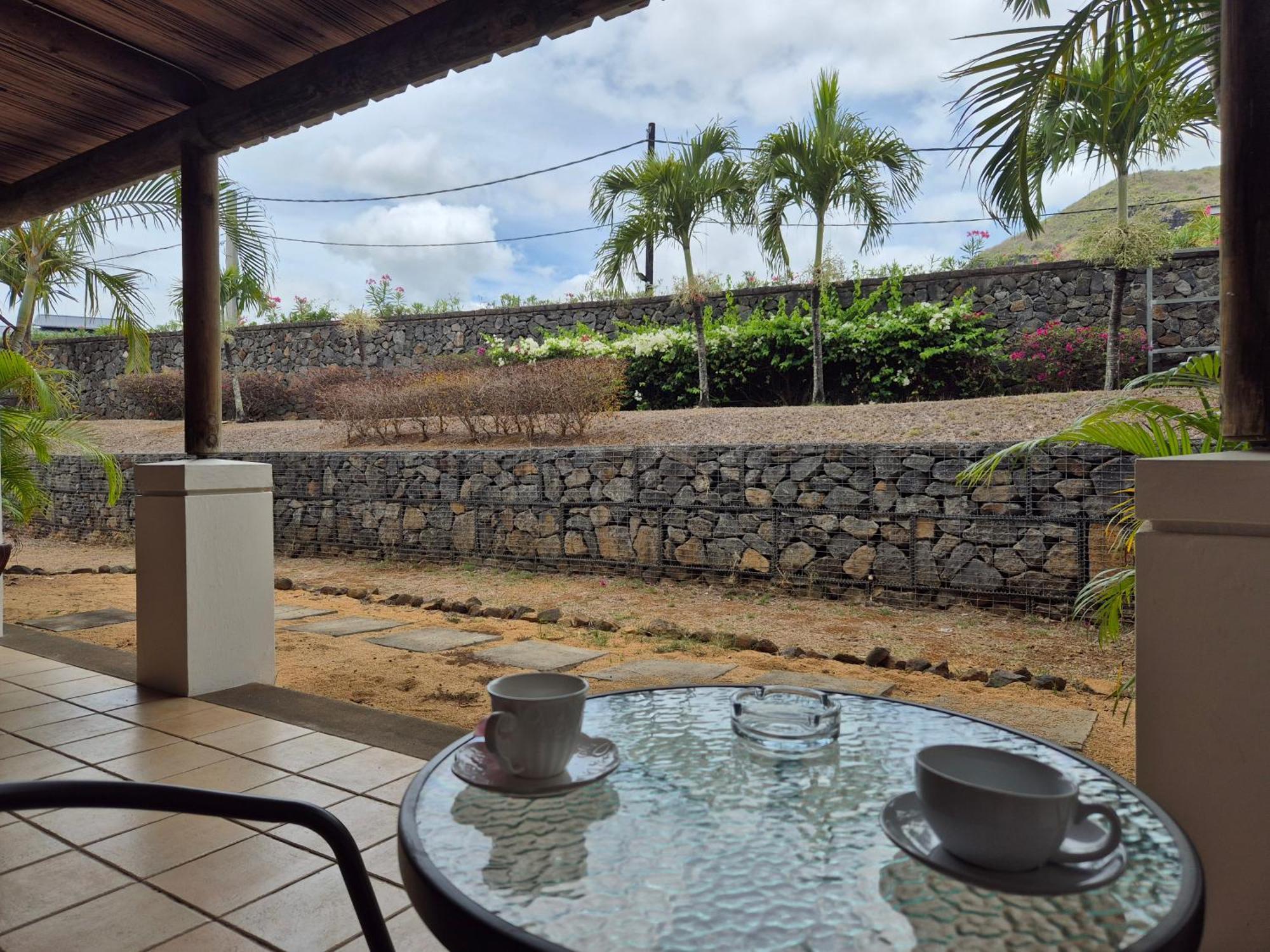 Shanti Ghar Guest House Tamarin Exterior foto